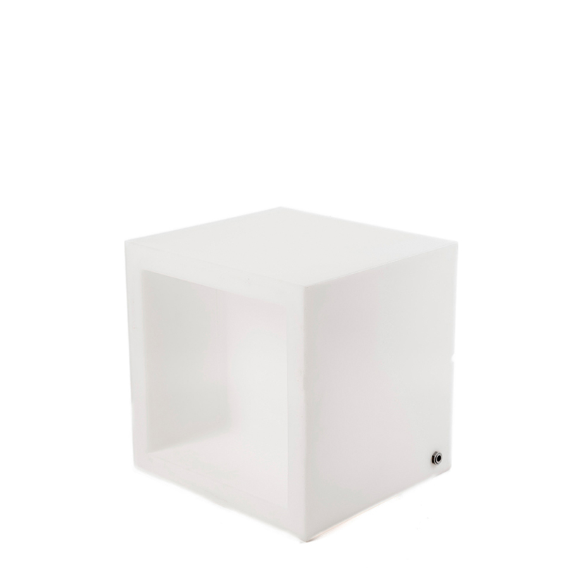 Cubo hueco retroiluminado